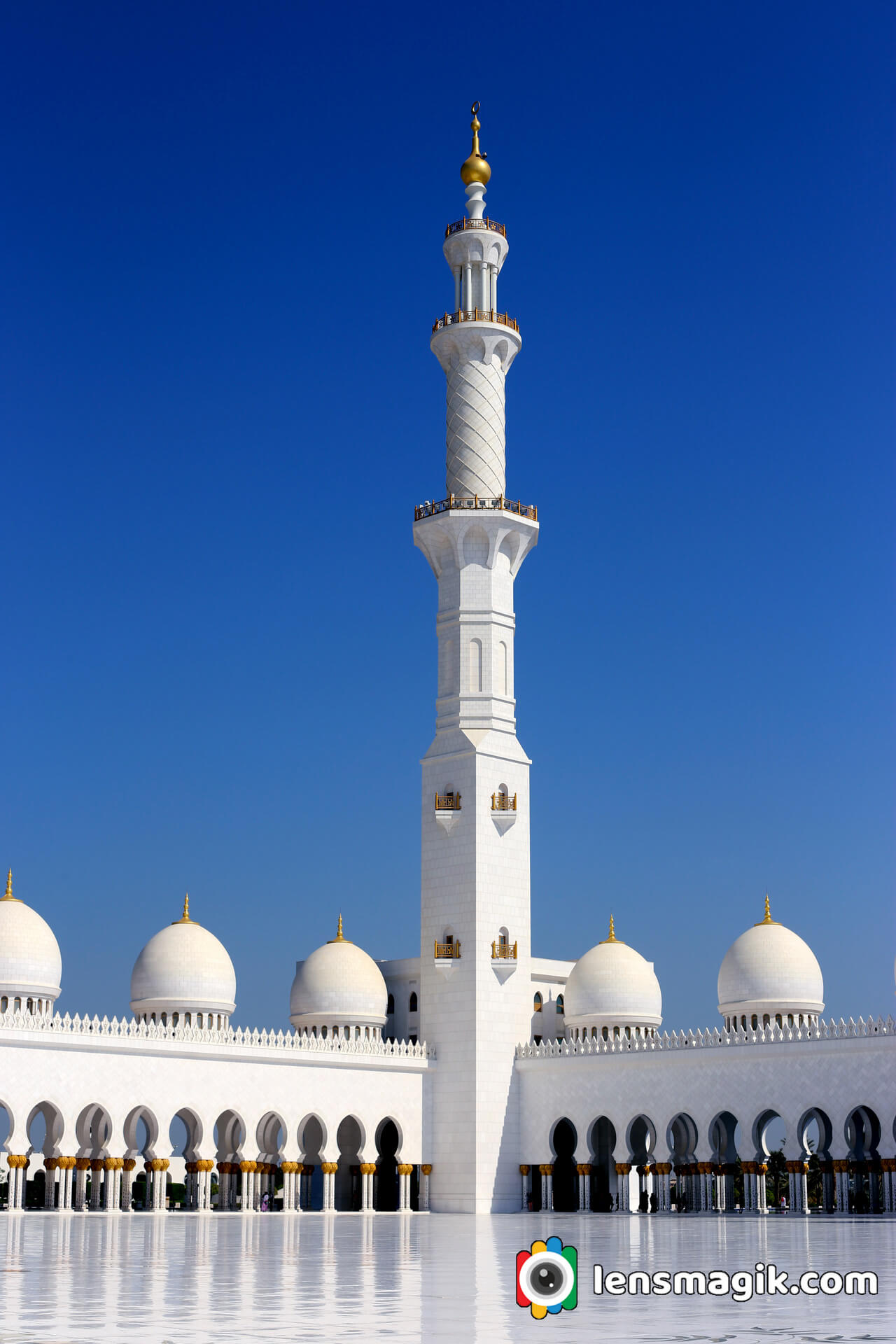 Abu Dhabi Mosque view