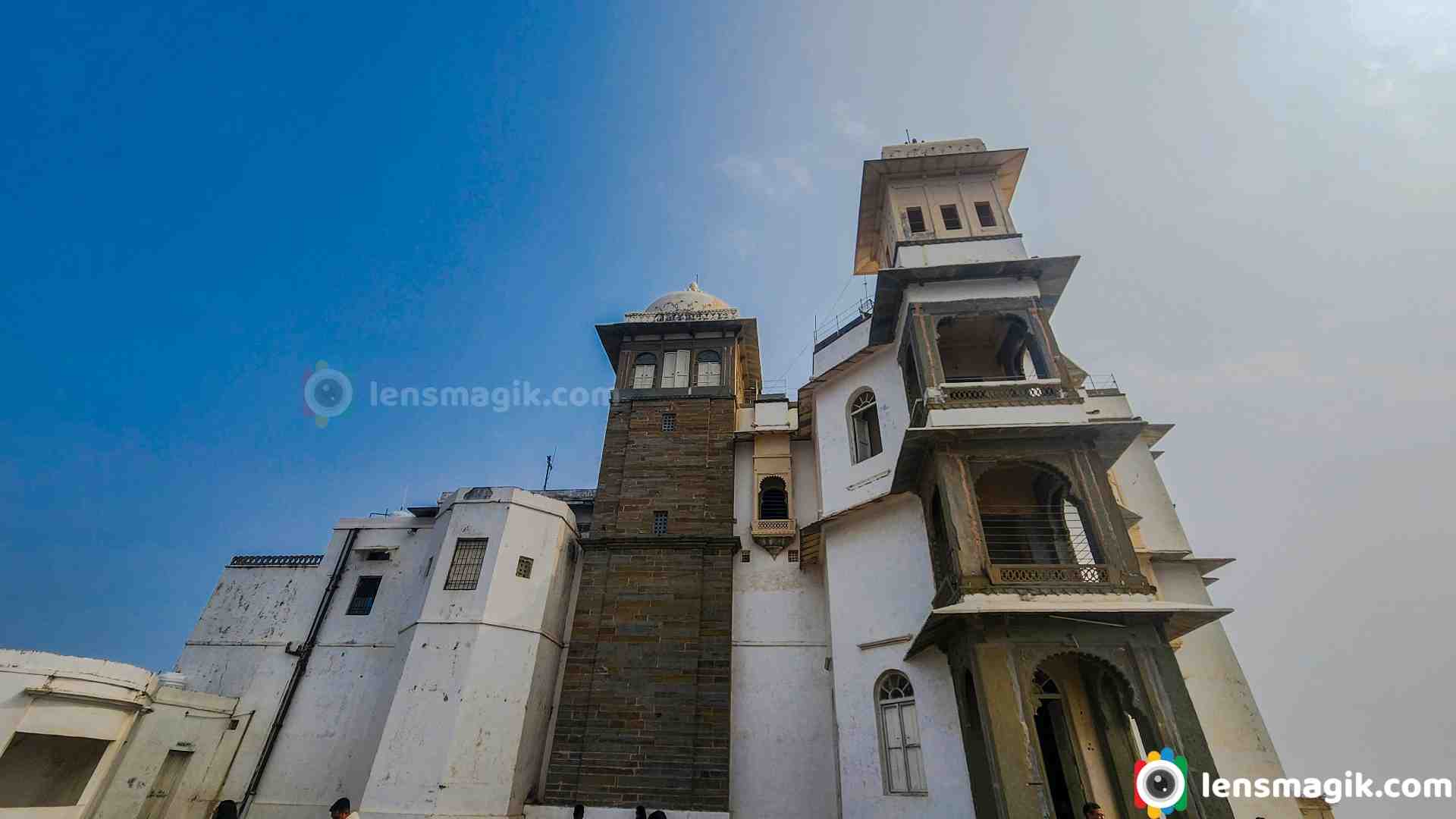 Sajjangarh Fort: A Royal Retreat in the Aravalli Hills